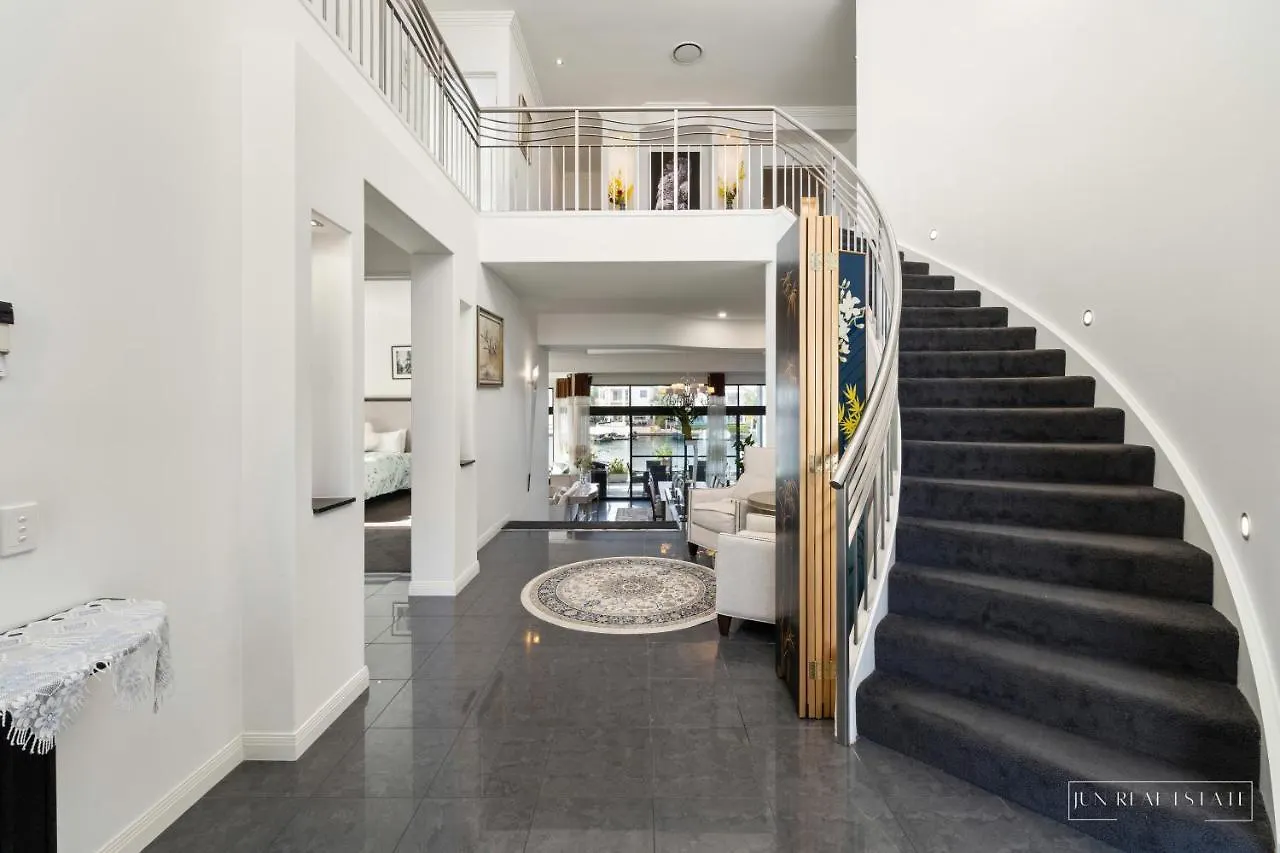 Stunning Prestige Residence Gold Coast Holiday home