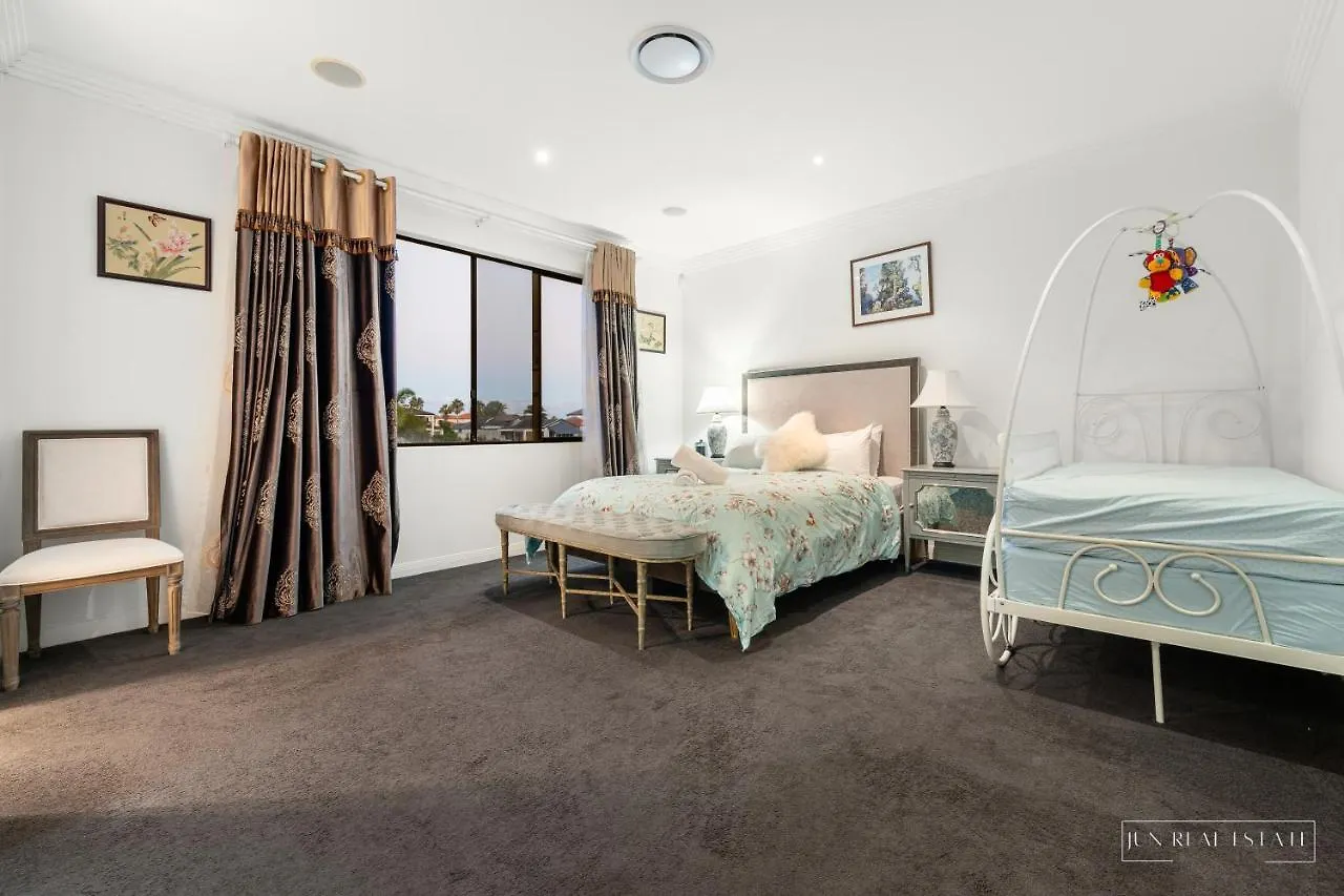 Stunning Prestige Residence Gold Coast Holiday home