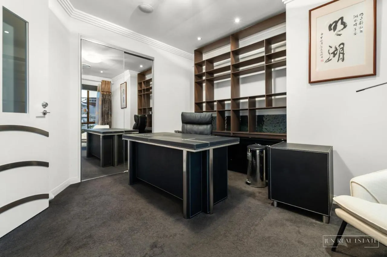 Stunning Prestige Residence Gold Coast 0*,  Australia
